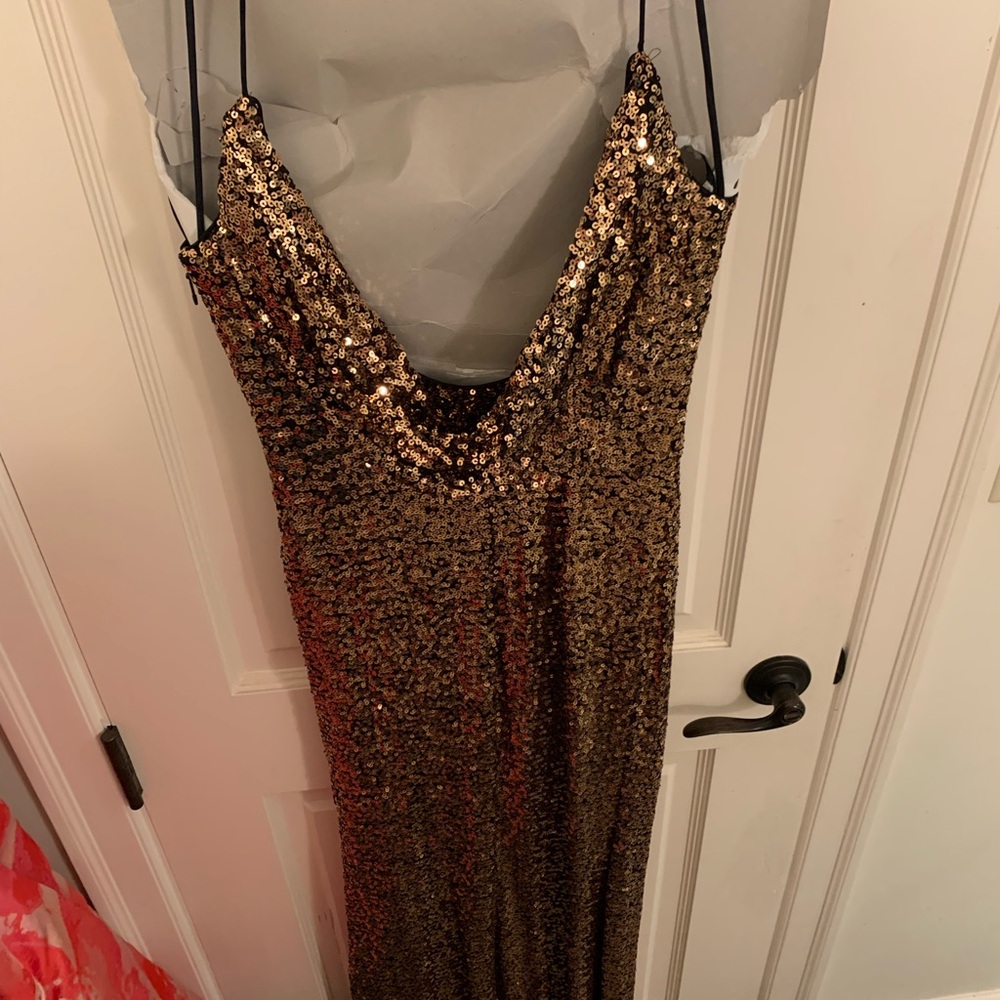 Badgley Mischka Strapless Gold Sequin Gown Size 4 - Picture 3 of 4